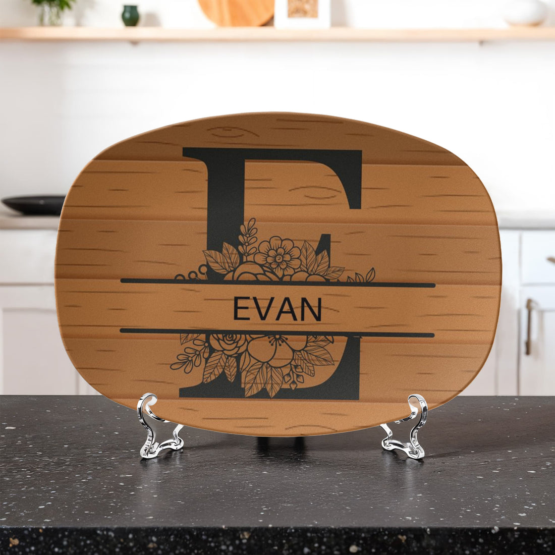 “The Personalized Platter Every Dad Will Use This Father’s Day”, “Add your family name “Customize Your Platter Below”
