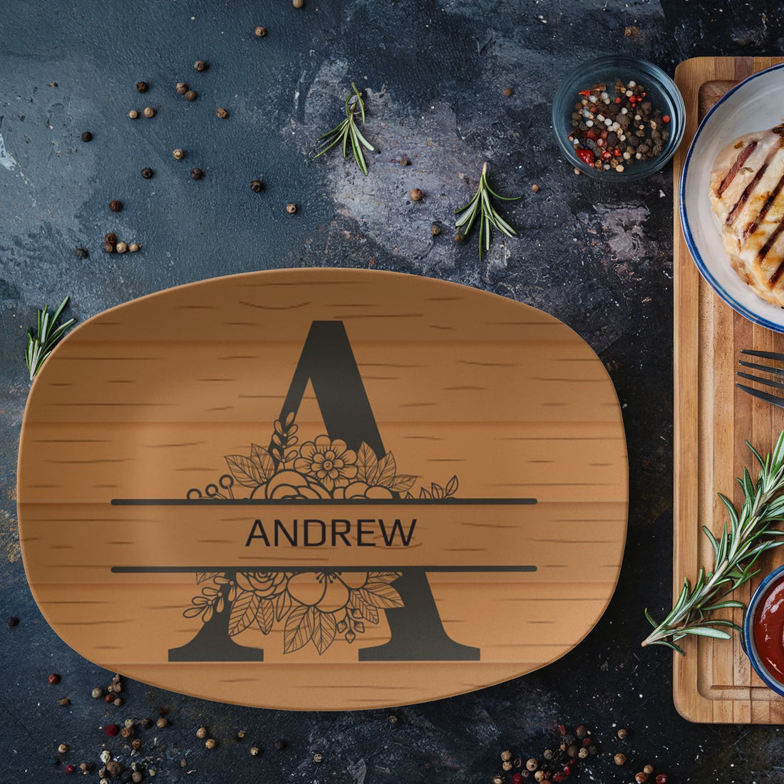 “The Personalized Platter Every Dad Will Use This Father’s Day”, “Add your family name “Customize Your Platter Below”