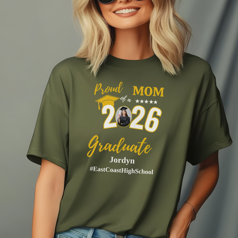 Proud Mom of a 2026 Graduate Shirt, Personalized Graduation Mom/Dad T-Shirt with Photo, Senior Mom/Dad Gift, Custom Graduate Name School Shirt