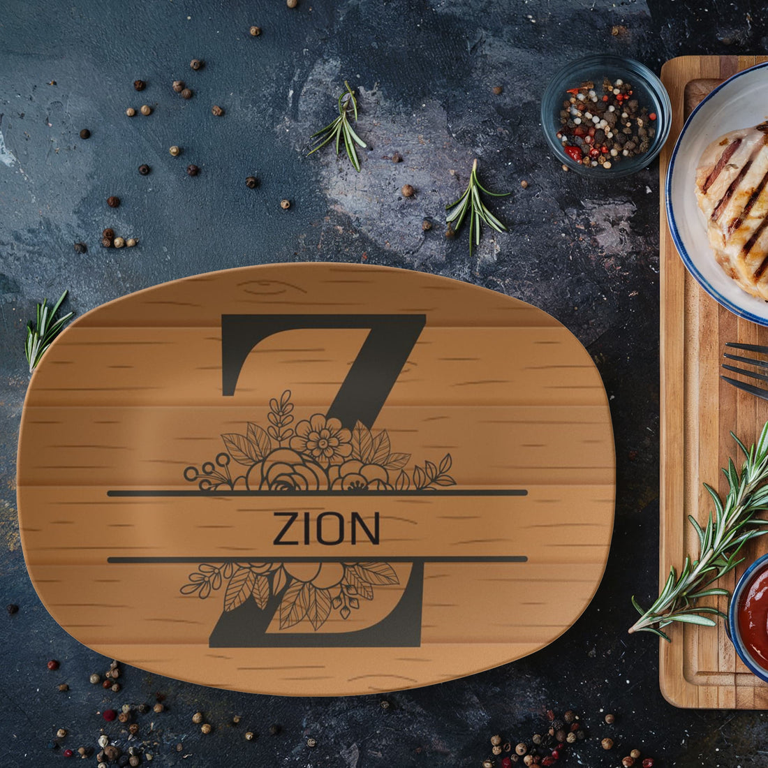 “The Personalized Platter Every Dad Will Use This Father’s Day”, “Add your family name “Customize Your Platter Below”