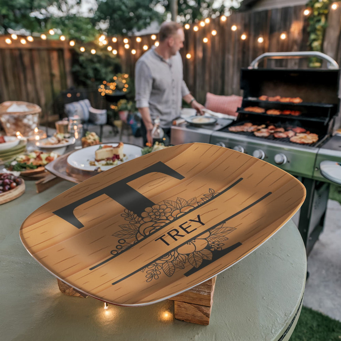 “The Personalized Platter Every Dad Will Use This Father’s Day”, “Add your family name “Customize Your Platter Below”