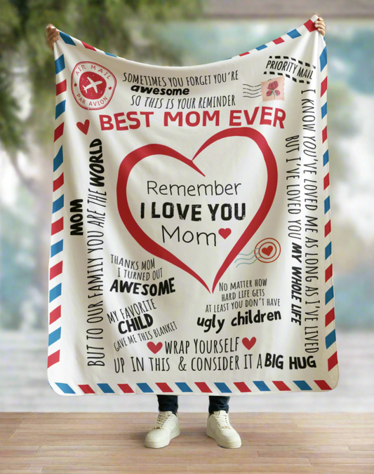 Plush "Best Mom Ever"Cozy Fleece Blankets Ideal for Snuggling!