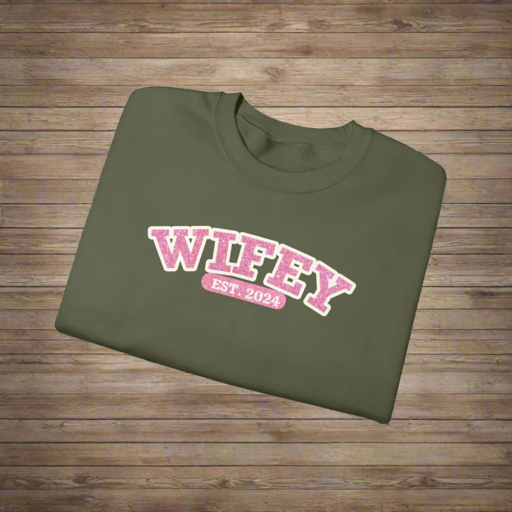 Personalized Wifey Sweatshirt, Bridal Sweatshirt!